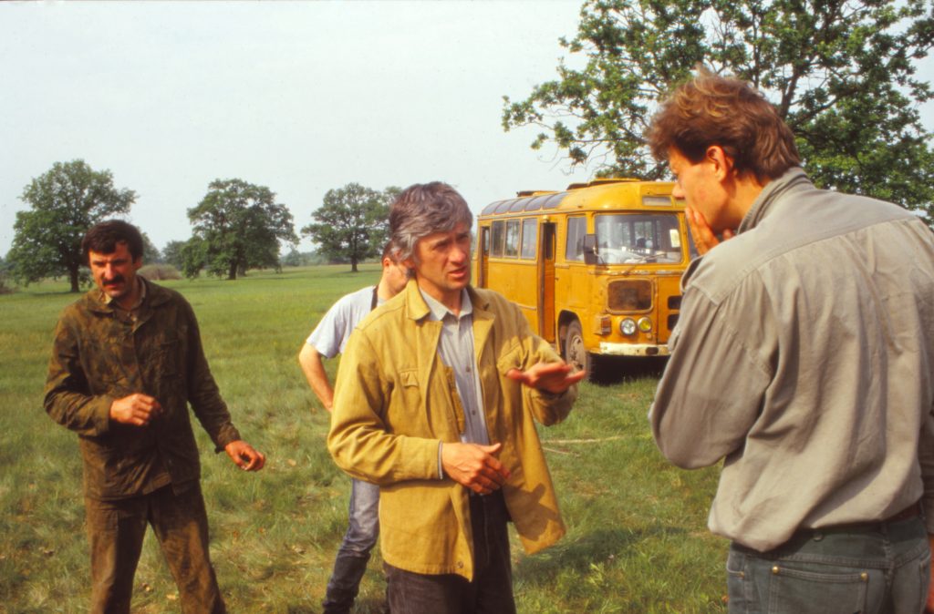 Планирование экспедиции (слева направо: Николай Курбацкий, Александр Козулин, Рудигер Мауэрсбергер), 1995 г.